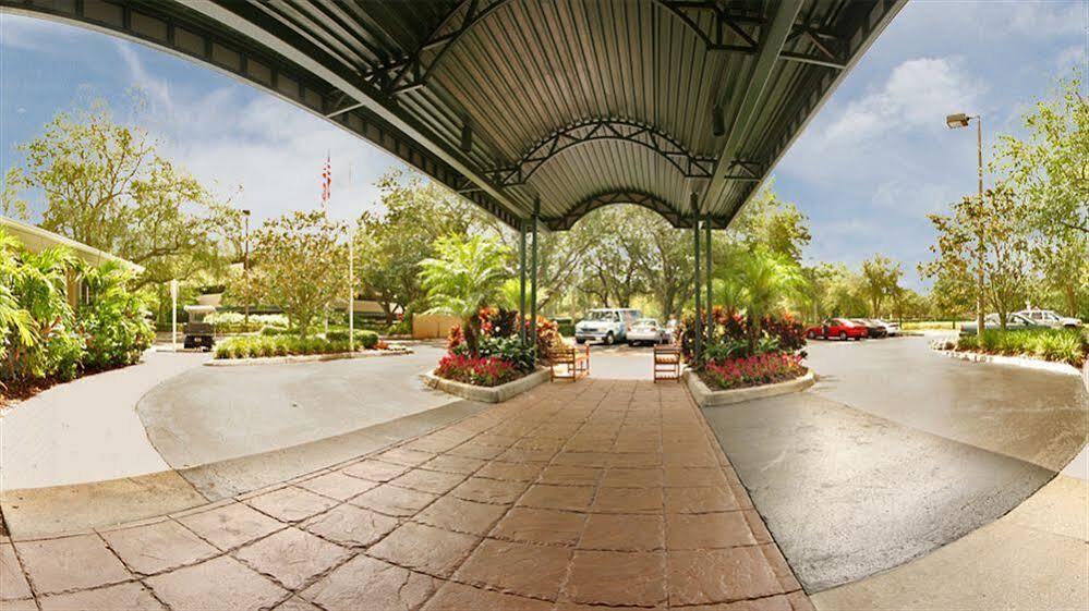 Mainsail Tampa Extended Stay Exterior foto